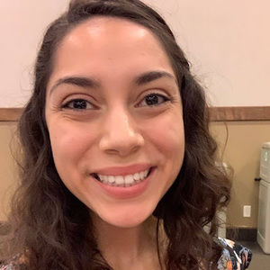 Meet your Posher, Jamile